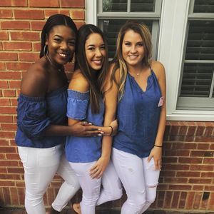 Meet your Posher, Brittney